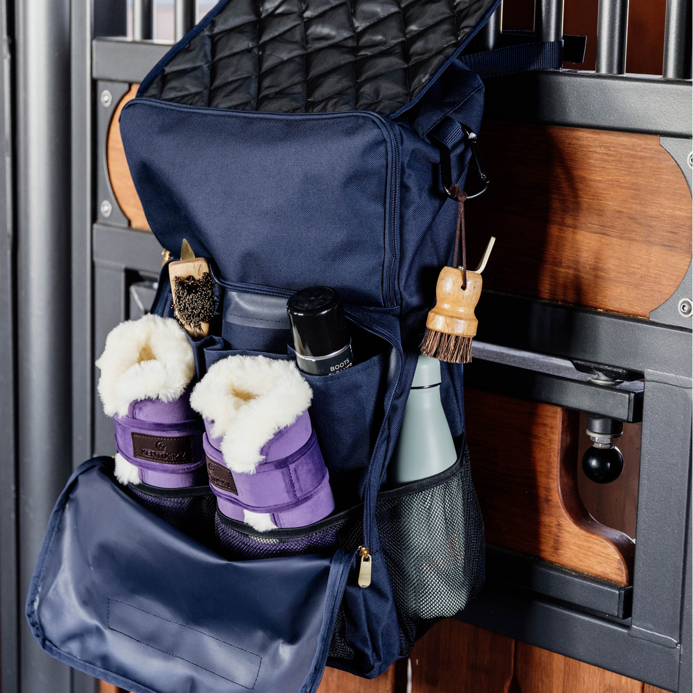 Kentucky Stable Bag - Image 5