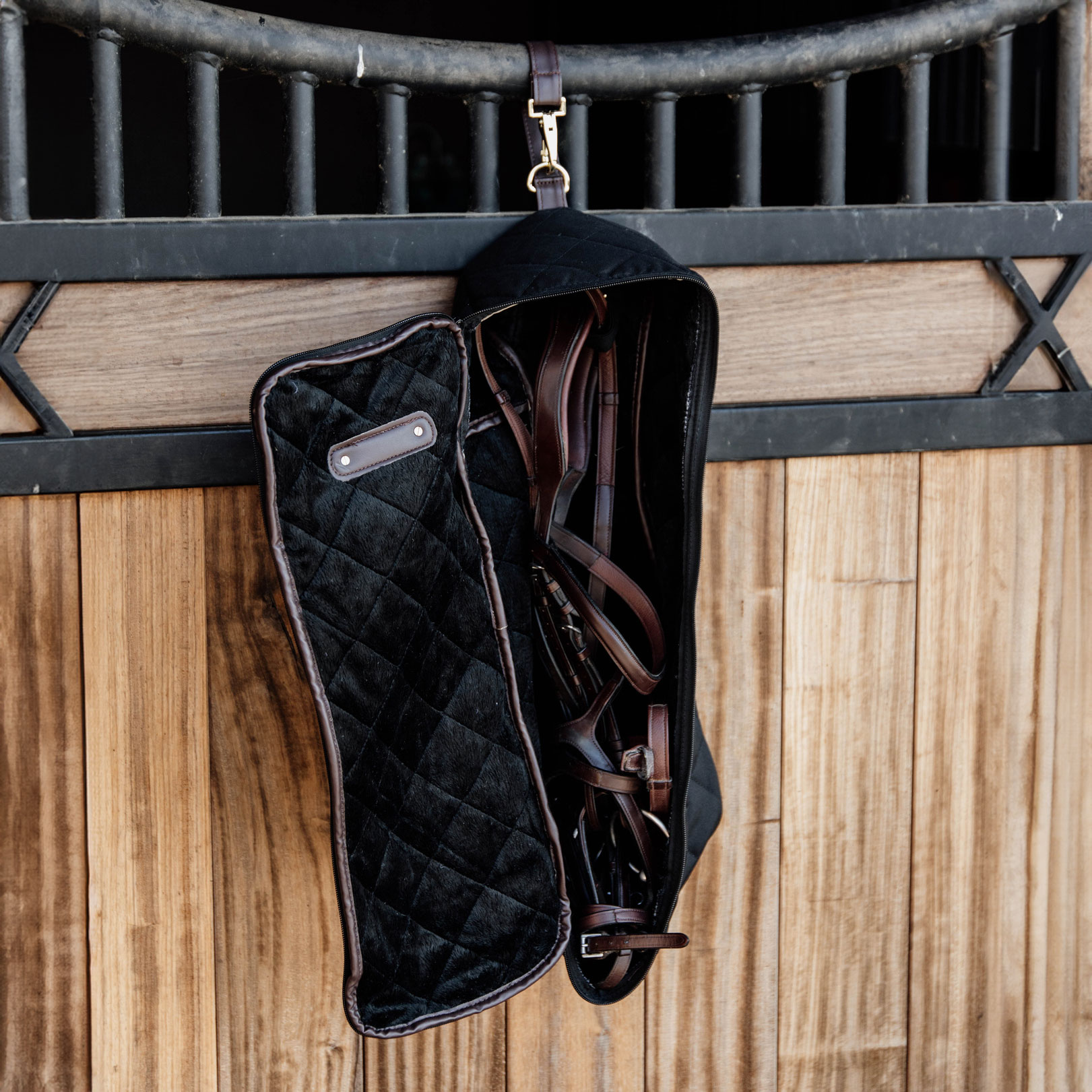 Kentucky Horsewear Bridle Bag - Image 2