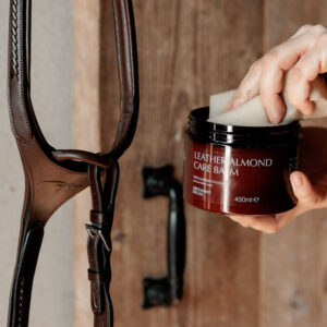 Grooming Deluxe Almond Leather Care Balm