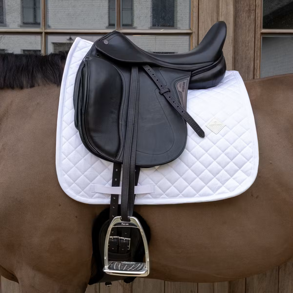Kentucky Skin Friendly Sheepskin Dressage Saddle Pad - White - Image 2