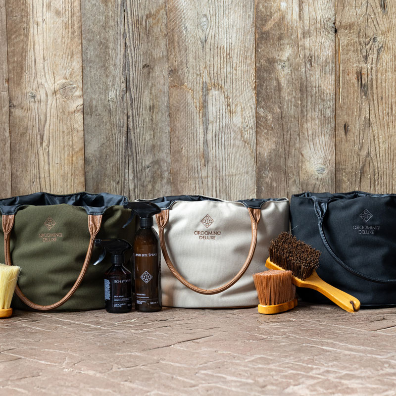 Grooming Deluxe Canvas Grooming Bag - Khaki - Image 3