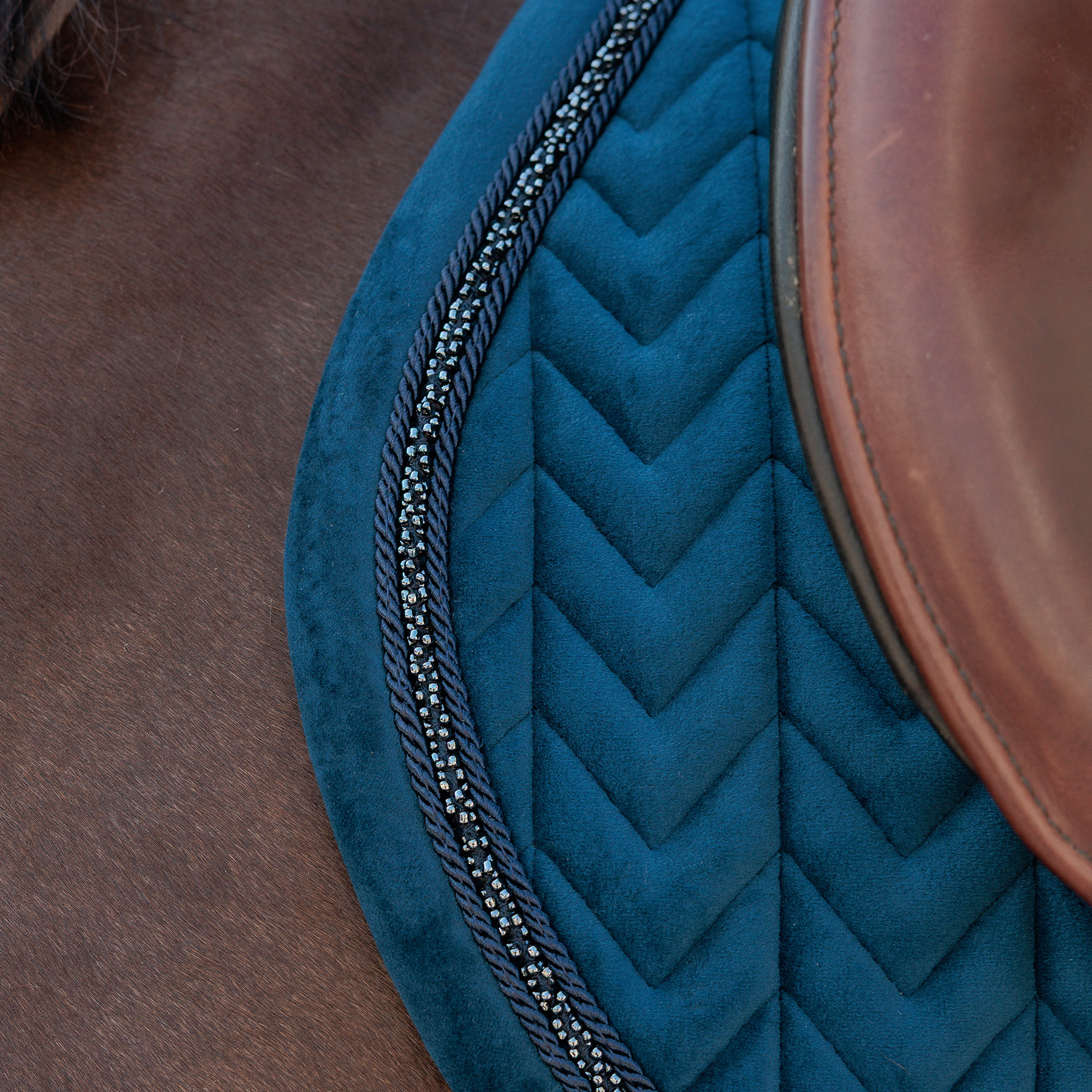 Kentucky Velvet Mini Pearls Jumping Saddle Pad - Navy - Image 4