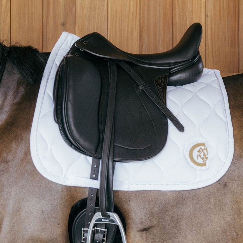 Kentucky Dressage Saddle Pad Wave 3D Logo - White