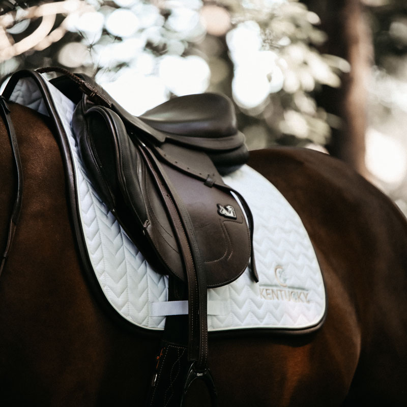 Kentucky Horsewear Fishbone Jumping Saddle Pad - Image 3